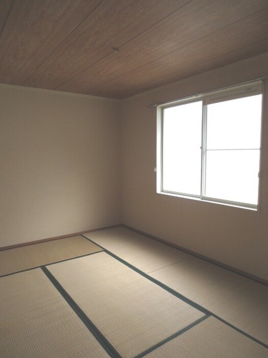 物件内観写真10　(居室)