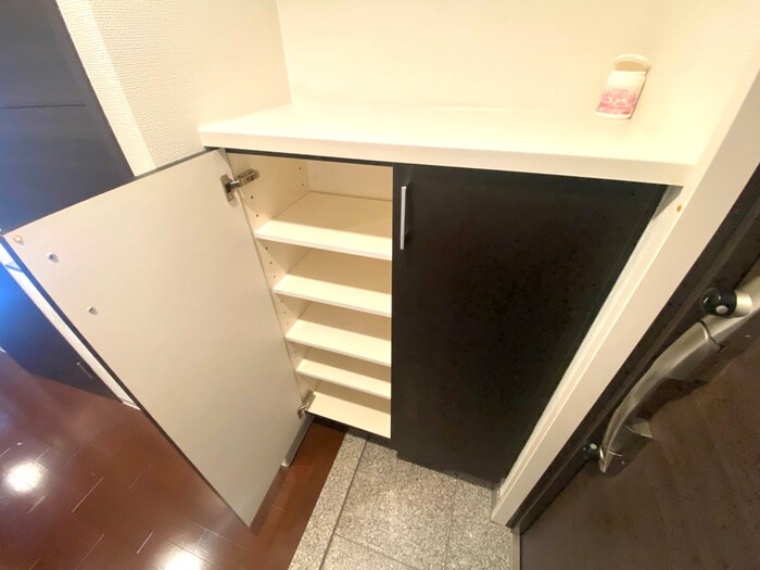 物件内観写真18　(靴箱)