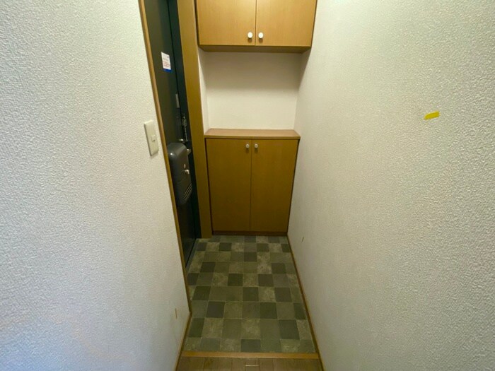 物件内観写真21　(玄関)