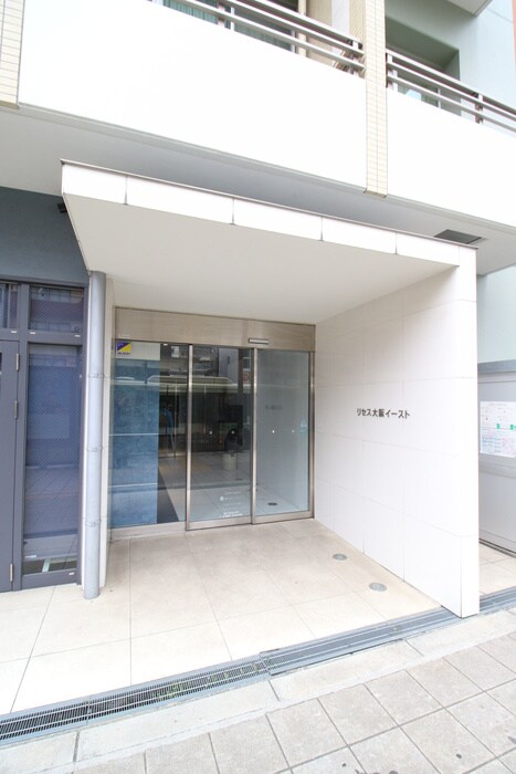 物件外観写真6　(エントランス部分)