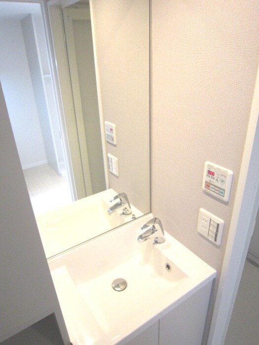 物件内観写真13　(洗面)