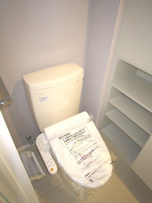 物件内観写真14　(トイレ)