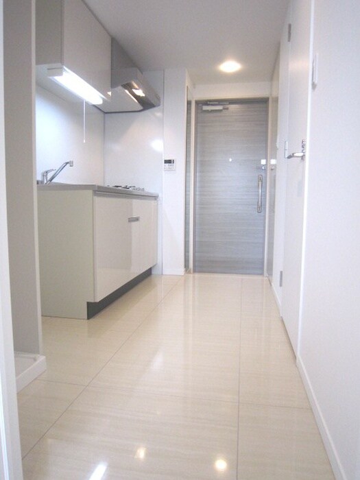 物件内観写真16　(廊下)