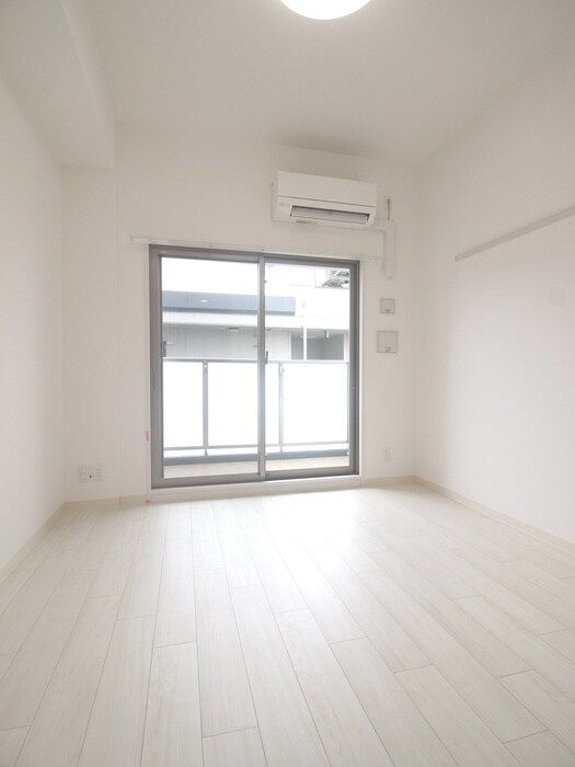 物件内観写真12　(居室)