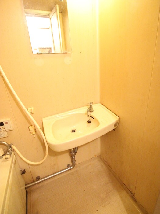 物件内観写真8　(洗面)