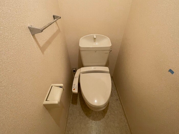 物件内観写真13　(トイレ)