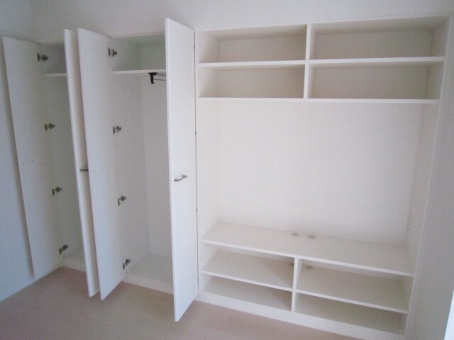 物件内観写真11　(収納)