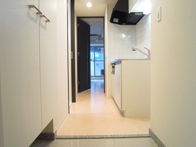 物件内観写真14　(廊下)