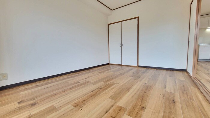 物件内観写真5　(居室)