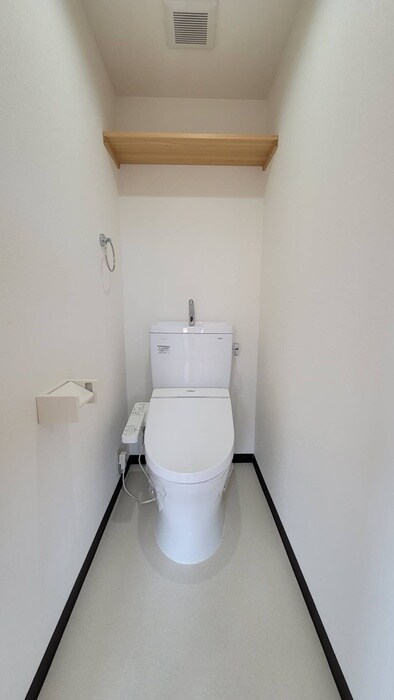 物件内観写真8　(トイレ)