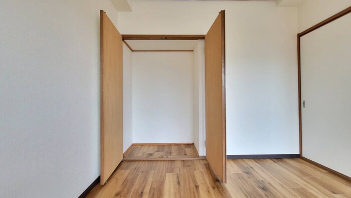 物件内観写真11　(収納)