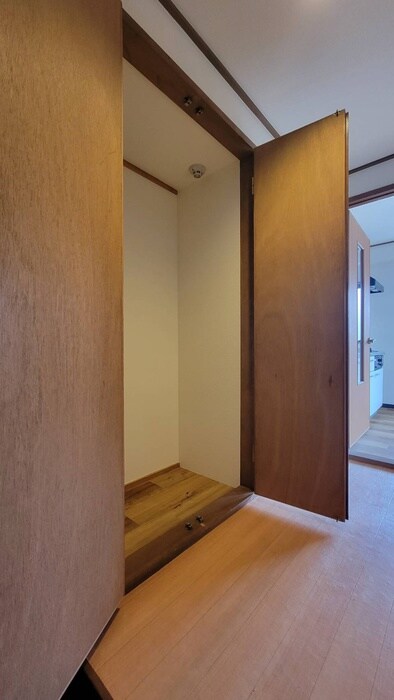 物件内観写真12　(収納)