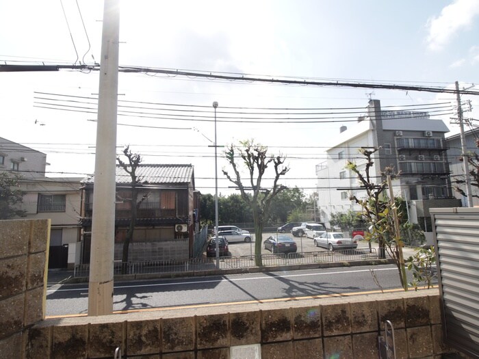 物件内観写真17　(室内からの展望)