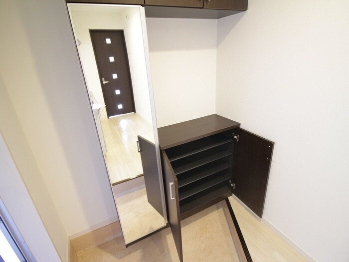 物件内観写真19　(靴箱)