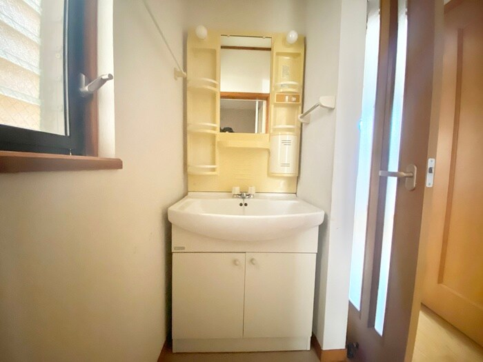 物件内観写真12　(洗面)