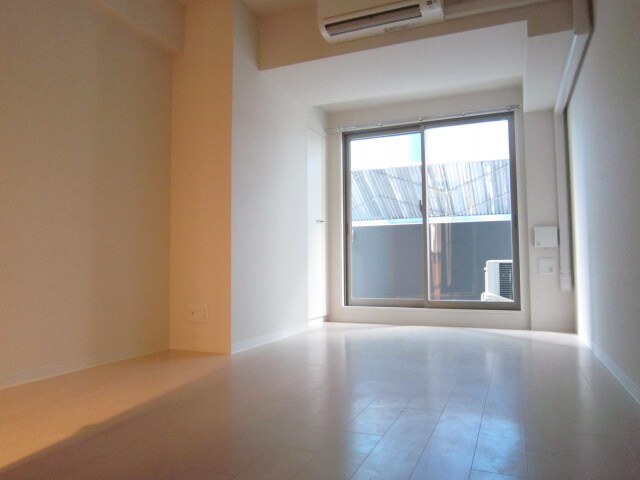 物件内観写真4　(居室)