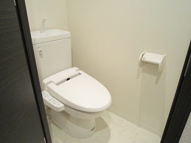 物件内観写真8　(トイレ)