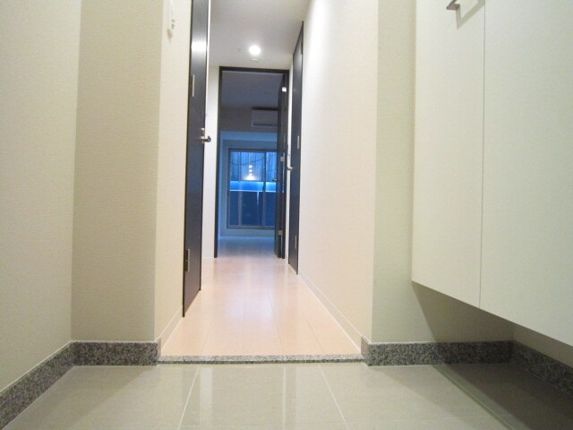 物件内観写真12　(廊下)