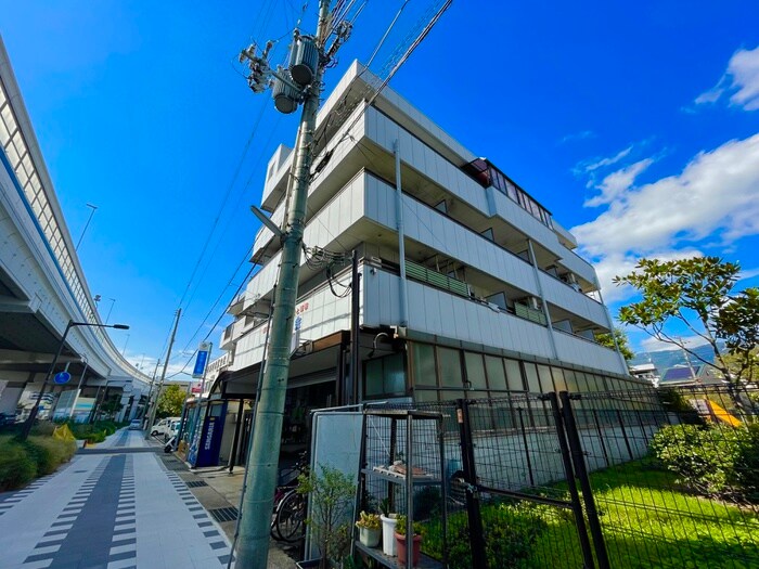 物件外観写真2　(外観写真)