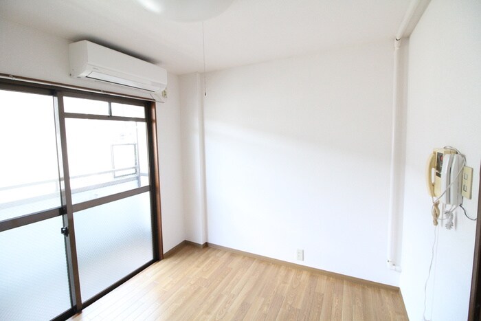 物件内観写真18　(居室)