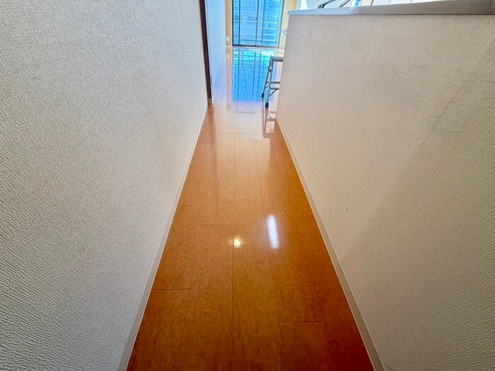 物件内観写真18　(廊下)