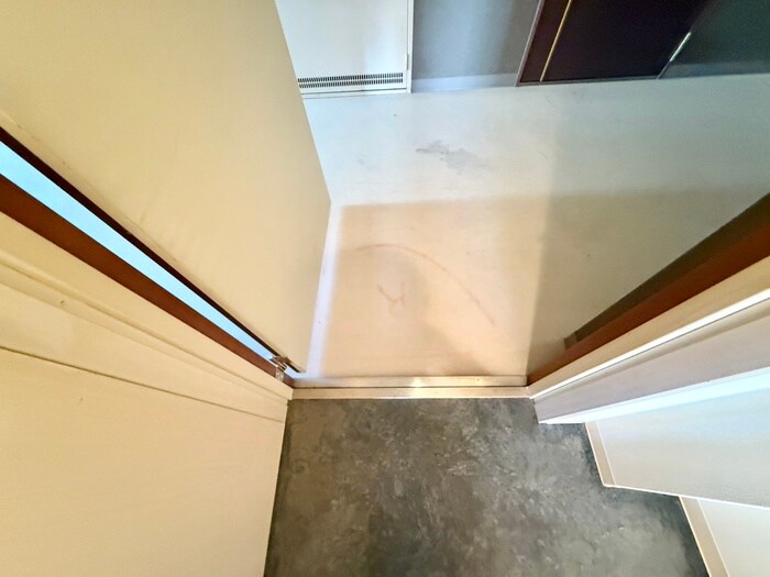 物件内観写真20　(玄関)