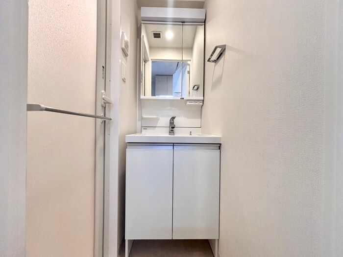 物件内観写真9　(洗面)