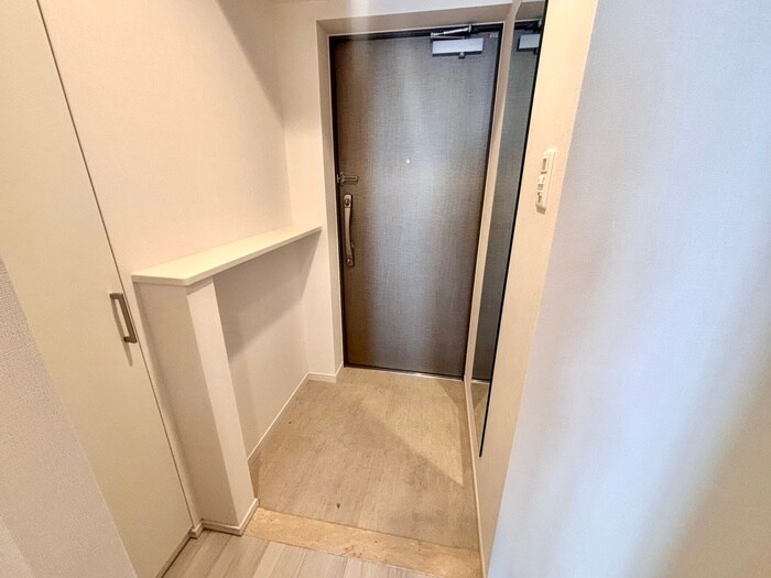 物件内観写真12　(玄関)