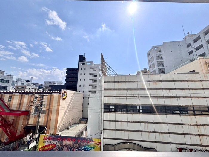 物件内観写真16　(室内からの展望)