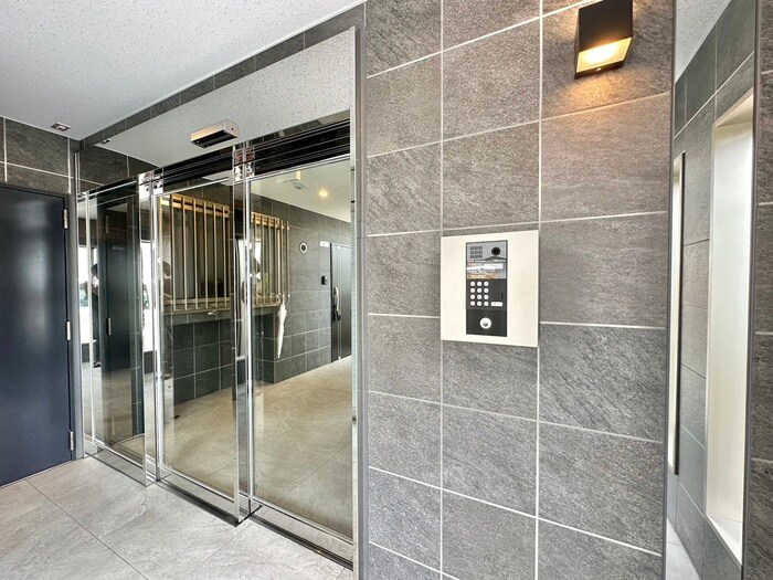 物件外観写真4　(建物設備)