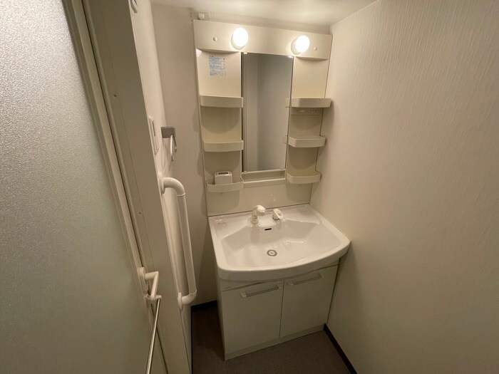 物件内観写真10　(洗面)
