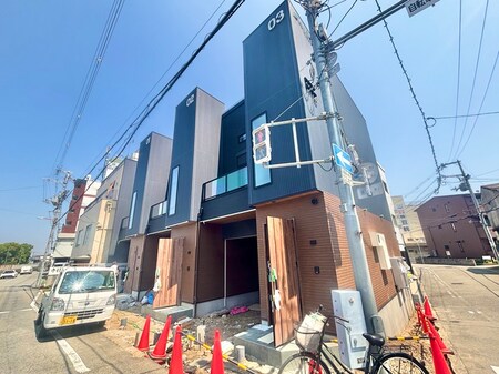 プロスパーベイス南巽外観写真