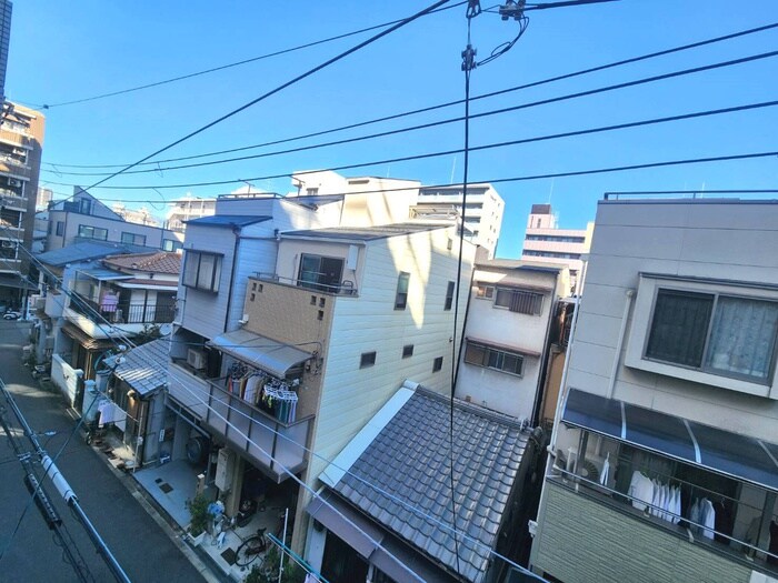 物件内観写真16　(室内からの展望)