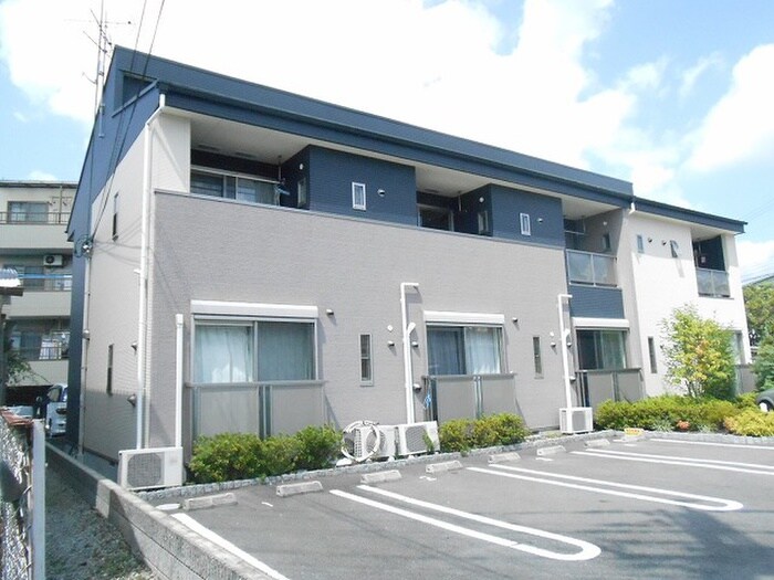 物件外観写真4　(駐車場)