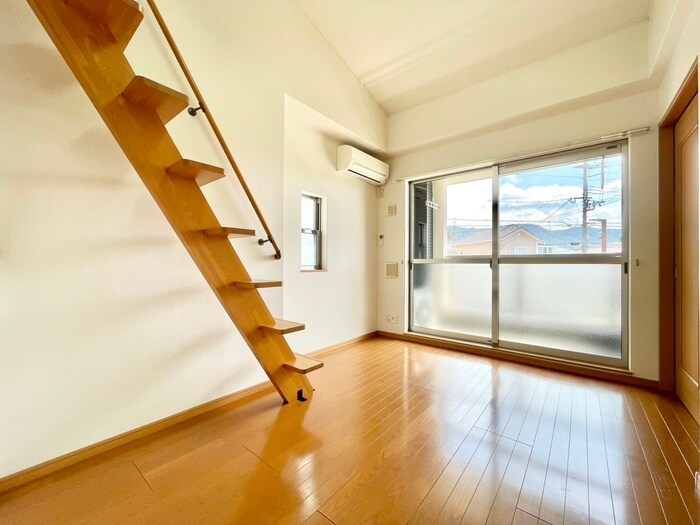 物件内観写真13　(居室)