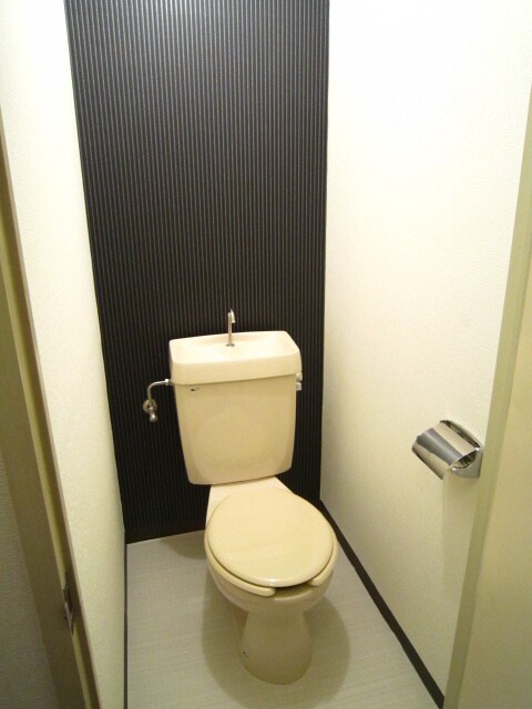 物件内観写真15　(トイレ)