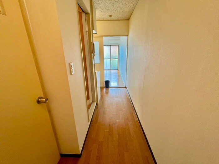 物件内観写真21　(廊下)