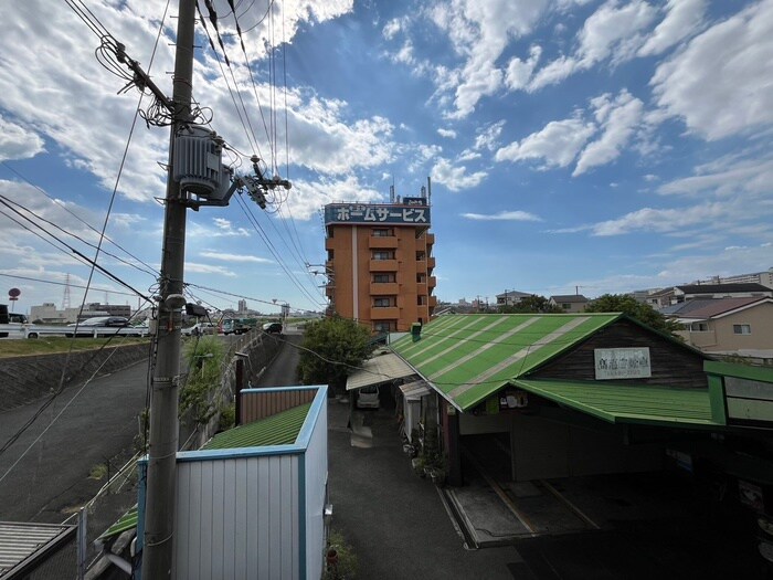 物件内観写真22　(室内からの展望)