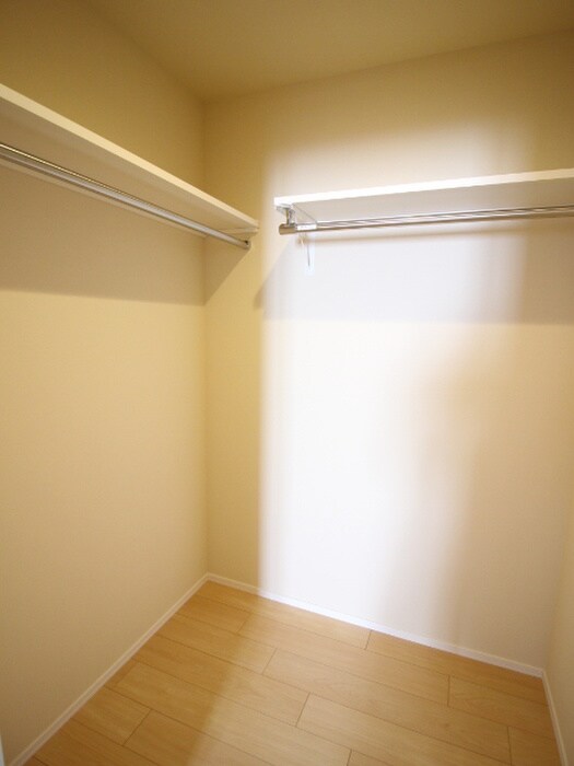 物件内観写真16　(収納)