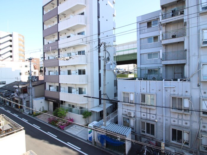 物件内観写真22　(室内からの展望)