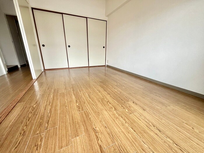 物件内観写真8　(居室)