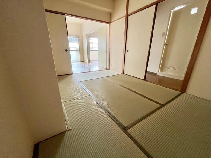 物件内観写真10　(居室)