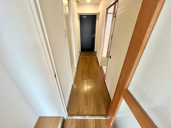 物件内観写真20　(廊下)