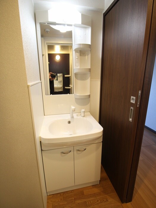 物件内観写真13　(洗面)