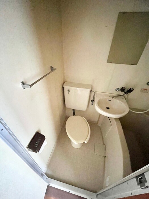 物件内観写真9　(トイレ)