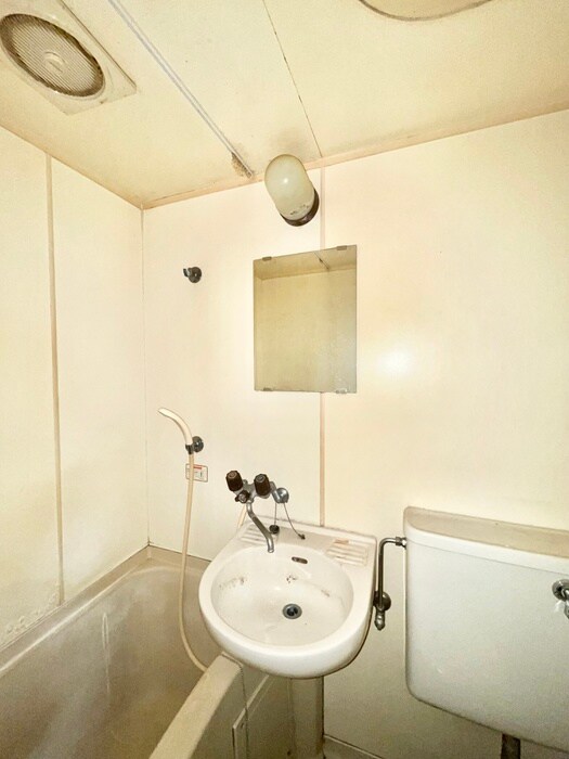 物件内観写真10　(洗面)