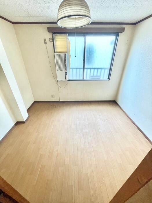 物件内観写真11　(居室)