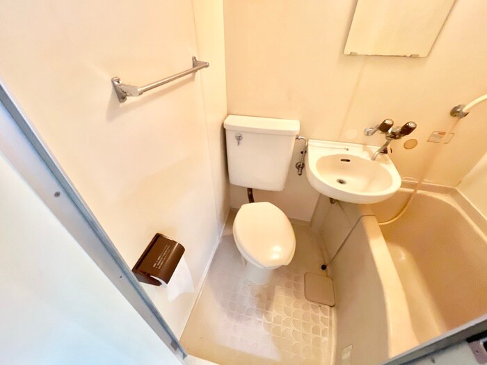 物件内観写真14　(トイレ)
