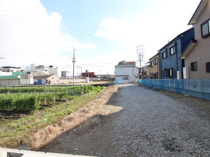 物件内観写真22　(室内からの展望)