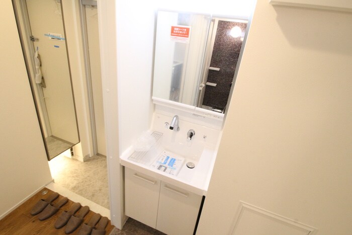 物件内観写真11　(洗面)